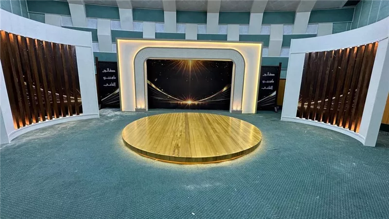 استديو أحمد زويل يستعد لصالون ماسبيرو الثقافي