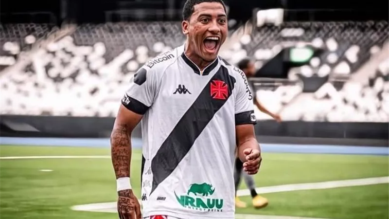 الزمالك يحصل علي البطاقة الدولية للبرازيلي خوان ألفينا