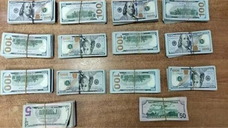 الداخلية تضبط قضايا اتجار فى العملة بـ 4 ملايين جنيه