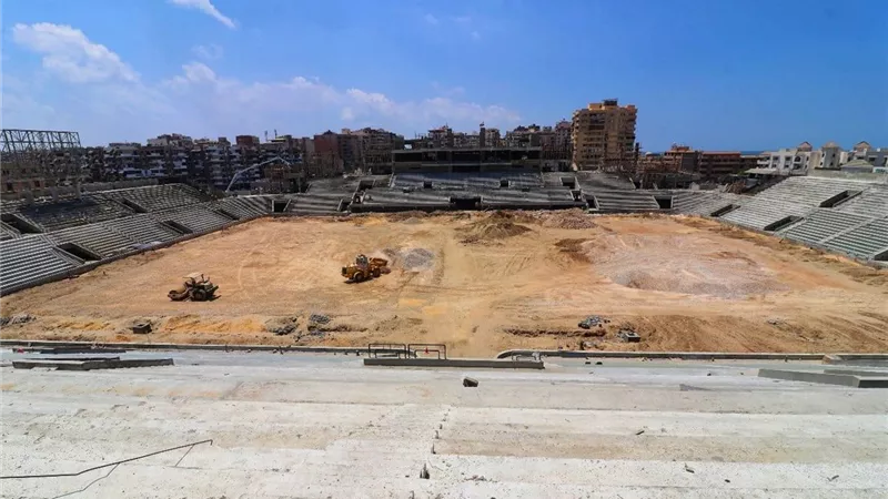 اهتمام محافظ بورسعيد بمتابعة الاسراع فى تنفيذ استاد المصري الجديد