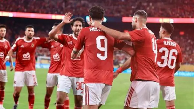 الأهلي يستبعد 11 لاعباً من قائمته لمواجهة مودرن سبورت بالدوري