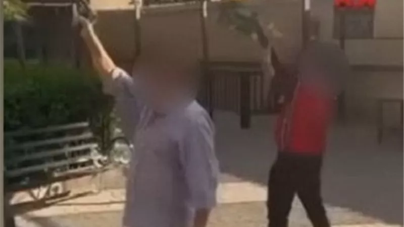 ضبط شخصين أطلقا أعيرة نارية فى الهواء إحتفالاً بفوز أحد أقاربهما