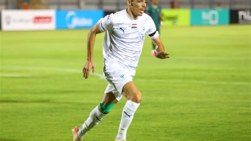 دغموم يفوز بجائزة أفضل لاعب بمباراة المصرى والاتحاد