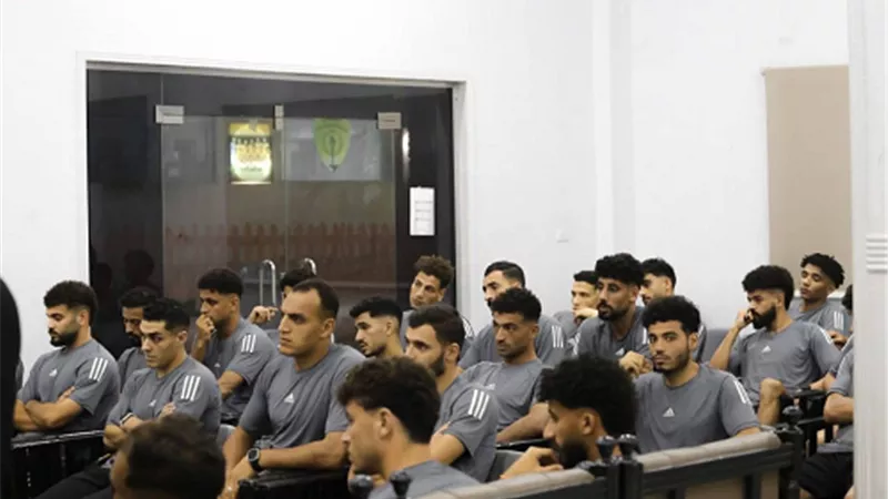 مجلس المنصورة يجتمع بالجهاز الفني واللاعبين قبل السفر للقاهره