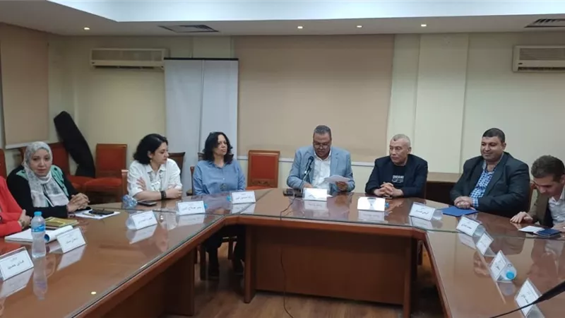 الكتابة لليافعين وتحرير الخيال: كيف تواكب الأدب العصر الرقمي؟