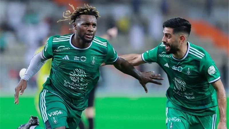 الأهلي يوافق على بيع ماكسيمان إلى كلوب أمريكا المكسيكي