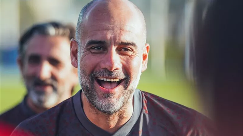 جوارديولا يوضح موقف فودين ورودري من مباراة مانشستر سيتي الأولى