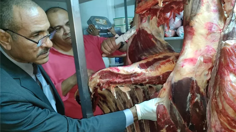 محافظ أسيوط: ضبط أكثر من 3 أطنان لحوم غير صالحة