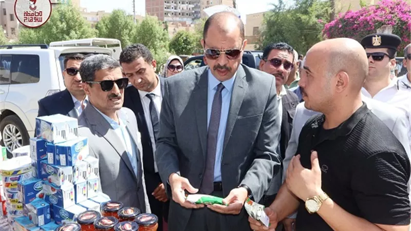 محافظة سوهاج تطلق مبادرة خفض الأسعار لتخفيف الأعباء عن المواطنين