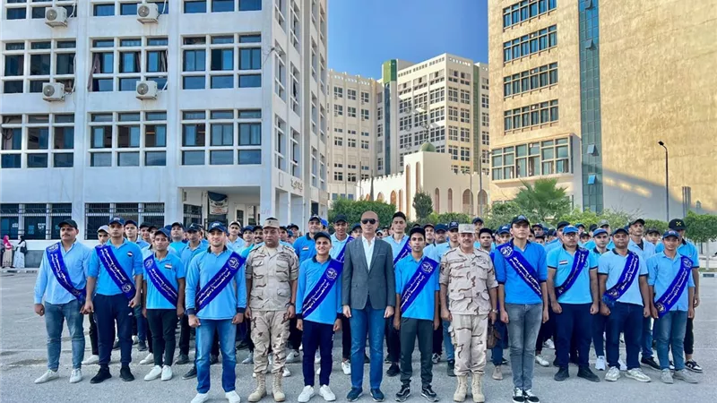 رئيس جامعة دمنهور يتفقد دورات التربية العسكرية والوطنية