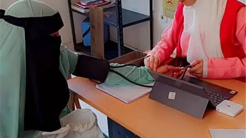 حملة 100 يوم صحة تواصل تقديم خدماتها لـ 90 ألف مواطن بالمنيا