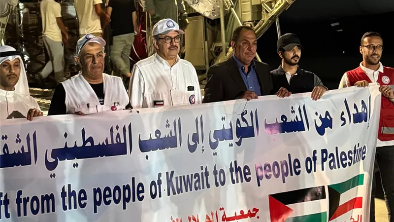 السفير الكويتي: وصول أولى طائرات جسر الإغاثة الكويتي الجديد لـ غزة