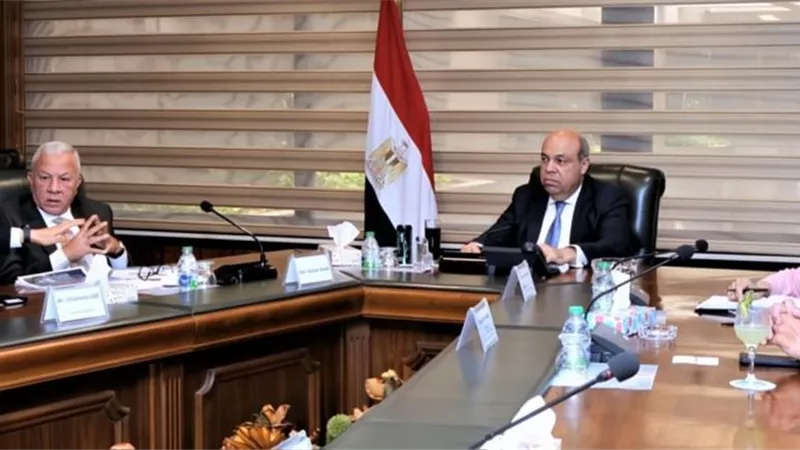 الحفني يستعرض مع وفد مطار إنتشون الكوري الجنوبي تعزيز الشراكات