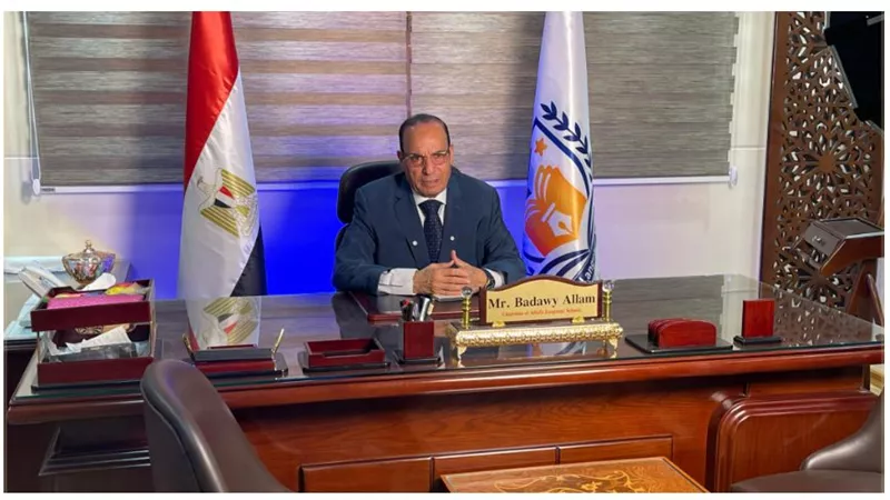 أمناء الجيزة يشيد بقرار إلزام المدارس الخاصة بشراء كتب الوزارة