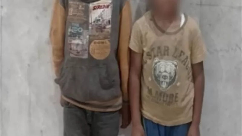 ضبط 4 عاطلين بصحبتهم 8 أطفال استغلوهم فى التسول وإستجداء المارة