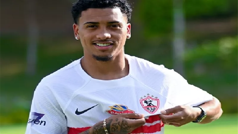 الزمالك يستقبل البرازيلي ألفينا بممر شرفي فى مران الفريق - شاهد