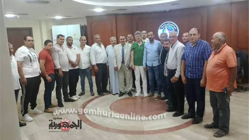الغرفة التجارية بدمياط تناقش مشكلات أصحاب المخابز