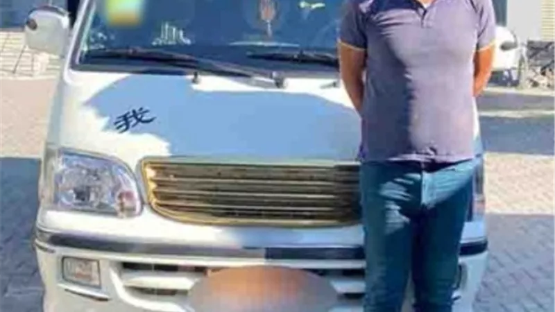 الداخلية تضبط سائق ميكروباص لسيره عكس الاتجاه بالمنيا