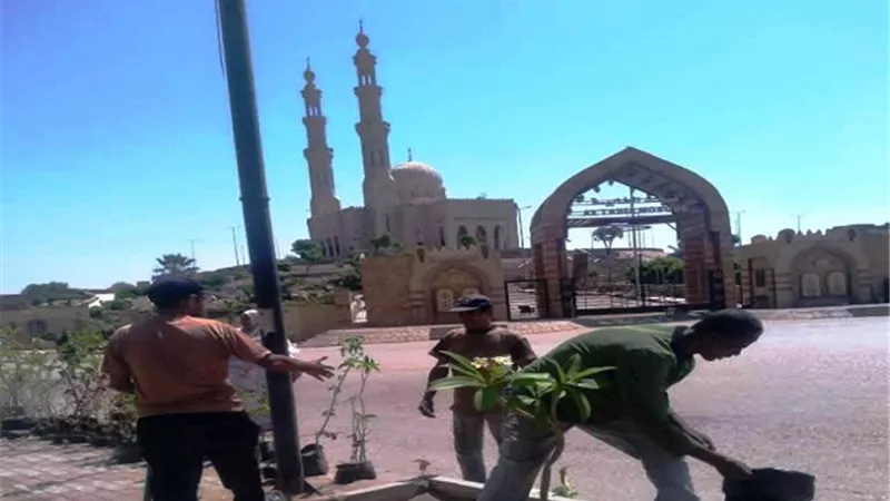 إجراءات وقائية لحماية عمال النظافة والمرافق بأسوان من ضربات الشمس