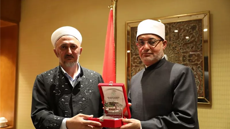مفتي جورجيا يشيد بدور دار الإفتاءويدعو نظيره المصري لزيارة بلاده