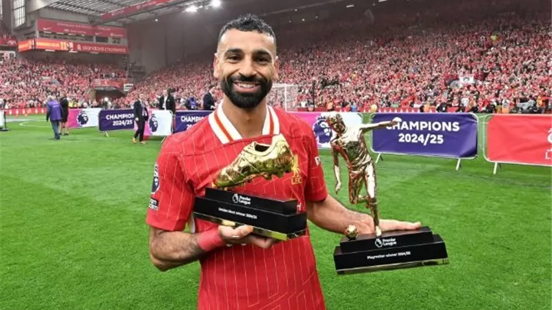 أسطورة البريميرليج يستبعد صلاح من قائمة المرشحين للحذاء الذهبي