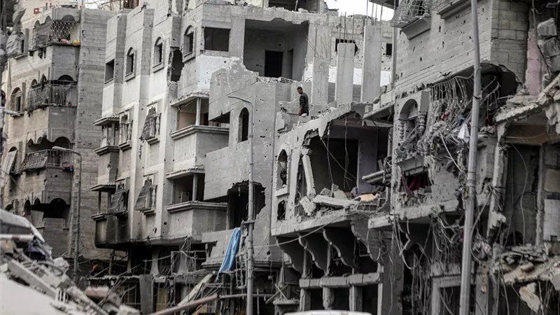 الاحتلال ينسف مجموعة كبيرة من المنازل في حي الزيتون جنوب شرق غزة
