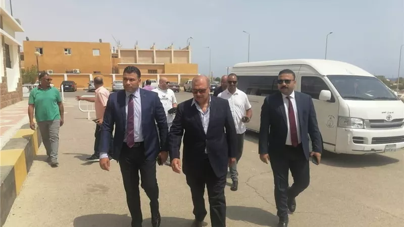 تواصل اللجنة الوزارية عملها بمدن البحر الأحمر