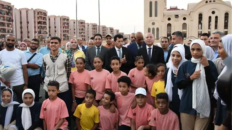 محافظ القاهرة يؤكد دعم المحافظة لنشر ألعاب اللياقة بين الشباب