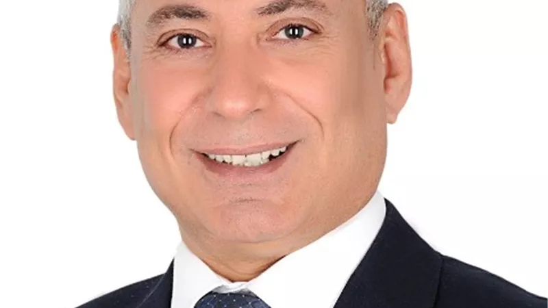 فرحات يصدر عدد من القرارات بتعيين وتجديد رؤساء أقسام بـ 6 كليات