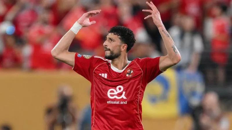 الأهلي يرفض إرسال البطاقة الدولية لوسام أبو علي الي كولومبوس كرو