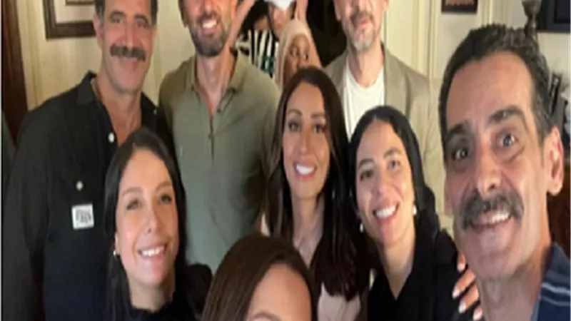 أسرة فيلم 