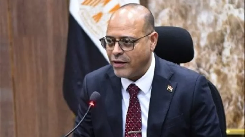 بتوجيهات من وزير العمل.. عودة الإنتاج في 