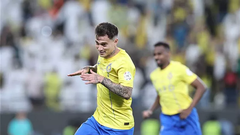 أتليتكو مدريد يقترب من ضم أوتافيو من النصر السعودى