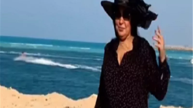 وصلة رقص لـ فيفي عبده على أغنية 