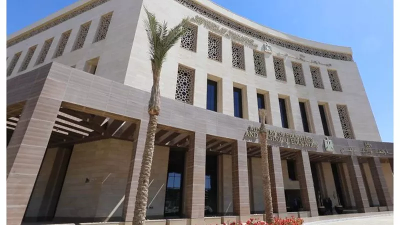 المدارس تتيح استمارة رغبات نظام الدراسة بالمرحلة الثانوية