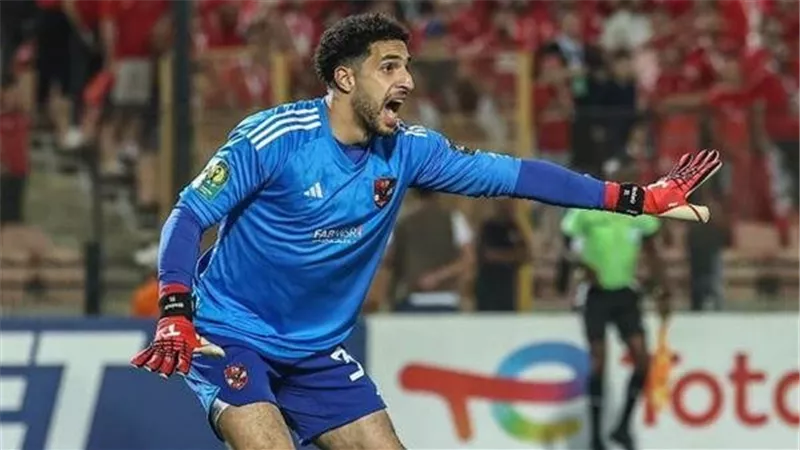 مصطفى شوبير يعتذر لجماهير الأهلي واللاعبين وريبيرو