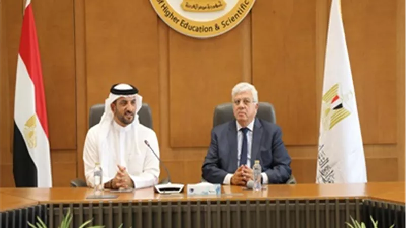وزير التعليم العالي يبحث سبل التعاون مع نائب حاكم الشارقة
