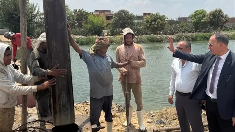 بدء استبدال كوبري مشاة متهالك بقرية الضبعية في الإسماعيلية