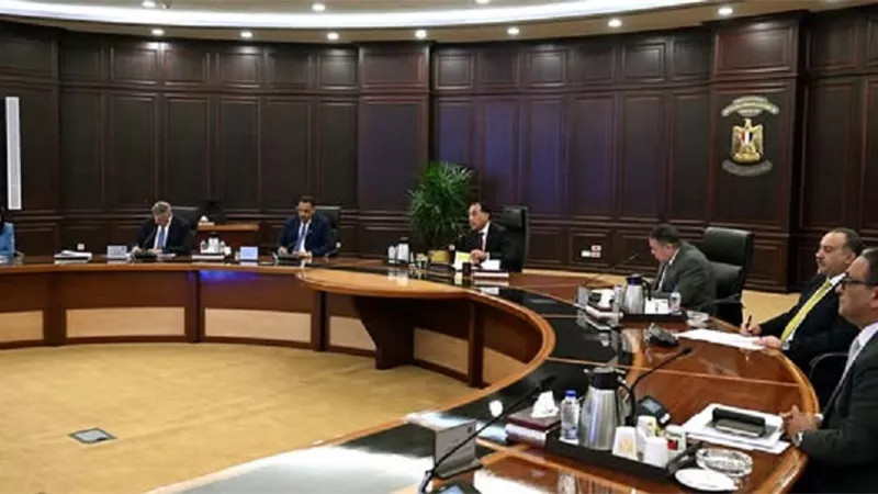مدبولي يكلف المحافظين بالبدء على الفور بتشكيل لجان الحصر الخاصة بوحدات 