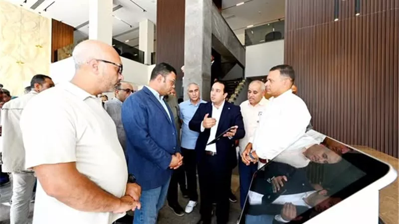 وزير الإسكان يشهد بدء التشغيل التجريبي لمركز خدمات هيئة المجتمعات العمرانية بالعلمين الجديدة