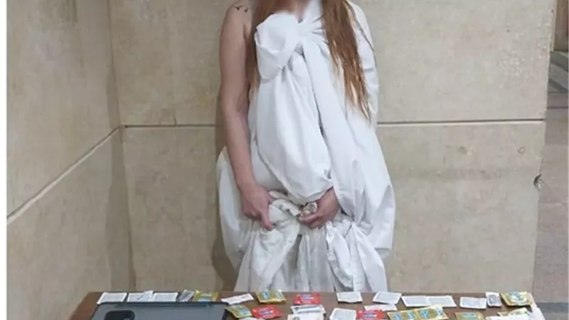 ضبط أجنبية تدير مسكنها لممارسة الأعمال المنافية للآداب بالتجمع