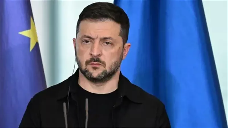 زيلينسكي يتوجه إلى واشنطن برفقة قادة أوروبيين وسط مخاوف من ضغوط أمريكية