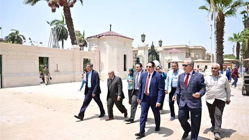 رئيس جامعة القاهرة يوجه بسرعة انتهاء أعمال الترميم والصيانة بالجامعة