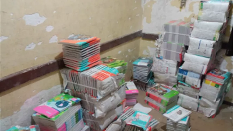 ضبط مكتبة بدون ترخيص فى القاهرة