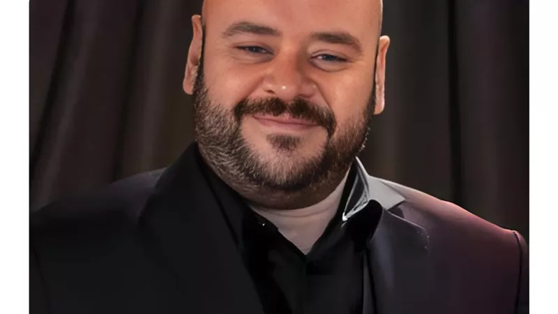 مهرجان الغردقة لسينما الشباب يكرم النجم محمد ممدوح