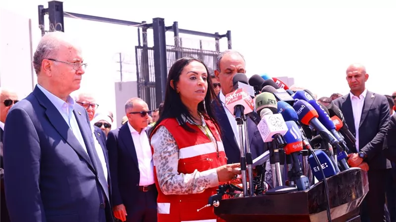 من أمام معبر رفح.. وزيرة التضامن تطلق نداءً إنسانياً لإدخال كافة المساعدات المصرية