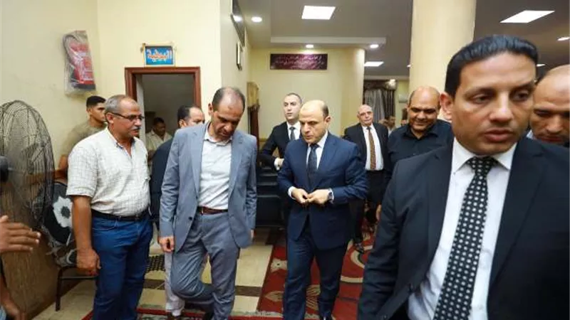 عبدالمعطى يؤدي واجب العزاء في وفاة والد رئيس مركز ومدينة كفرالشيخ