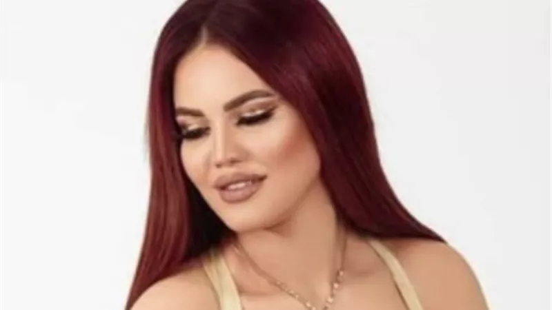 الراقصة الشهيرة 