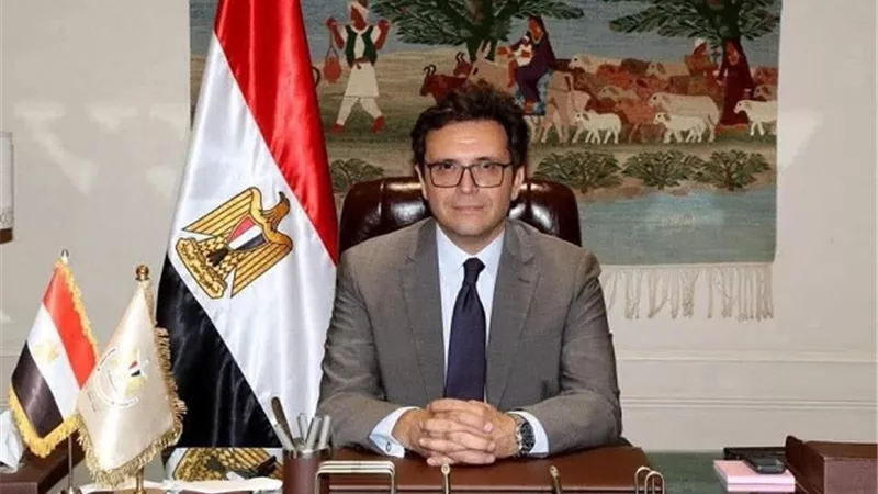 وزير الثقافة ينعى رحيل يحي عزمى أستاذ الإخراج بالمعهد العالى