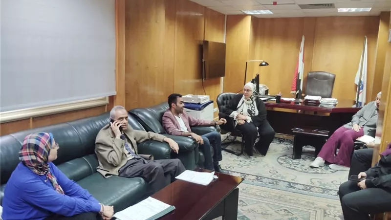 وكيل وزارة الصحة .. يتفقد مستشفى التامين الصحى 